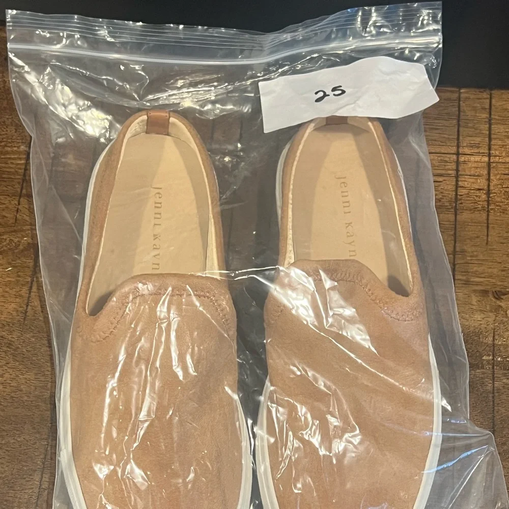 JENNI KAYNE Suede Slider Sneaker - Picture 12 of 12